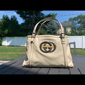 100% Authentic Preowned Gucci Leather Tote.
